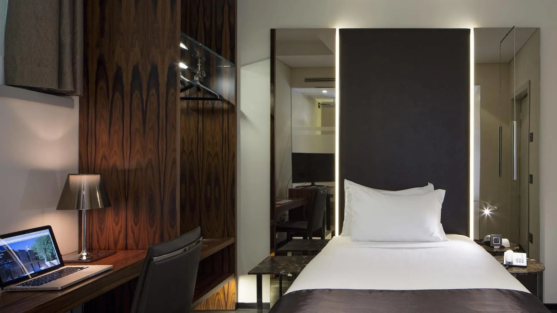 Relais San Lorenzo Bergamo 5*,  Italy